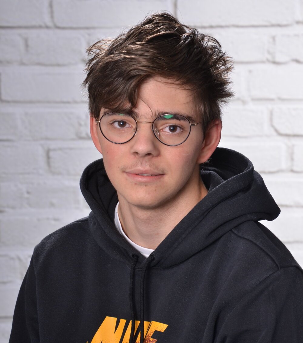 Aaron_24_