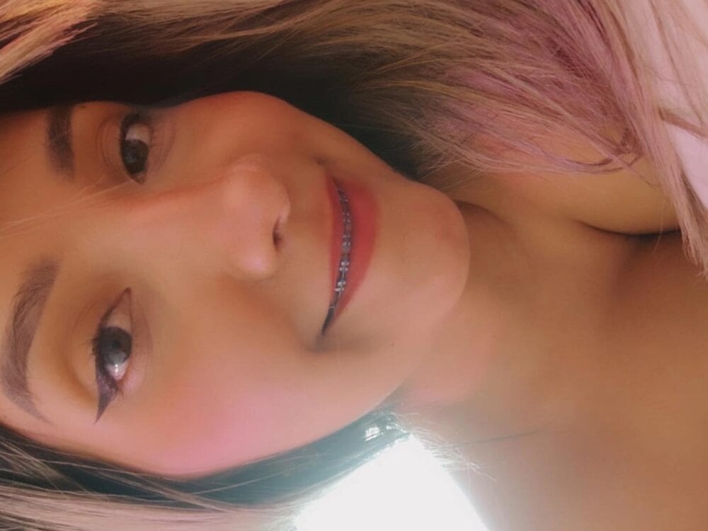 Happy_tits