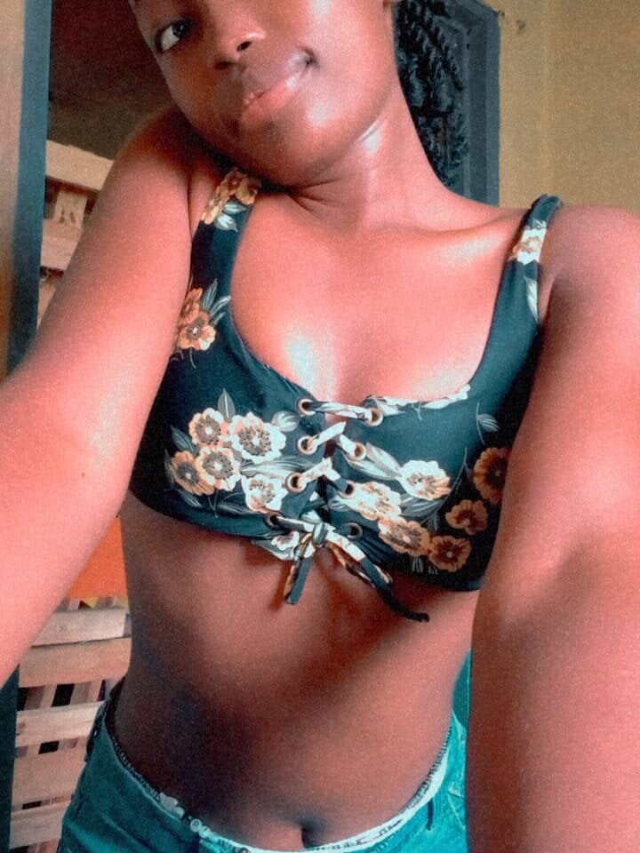 Pinkyy2002