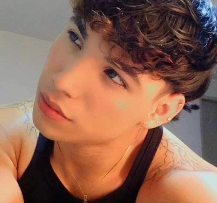 ken_Colombiano